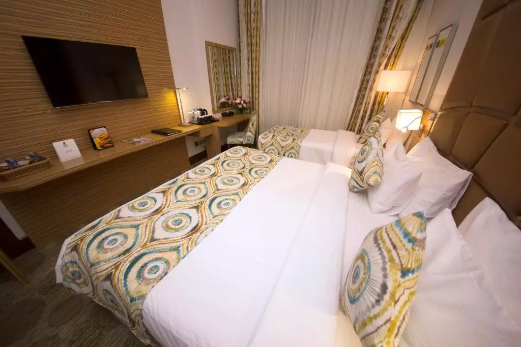 بست وسترن پلاس پریل کریک