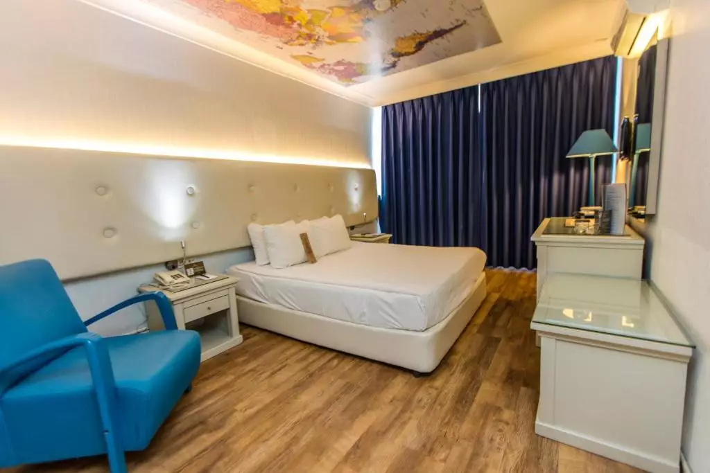 هتل ایتاپ بولوار