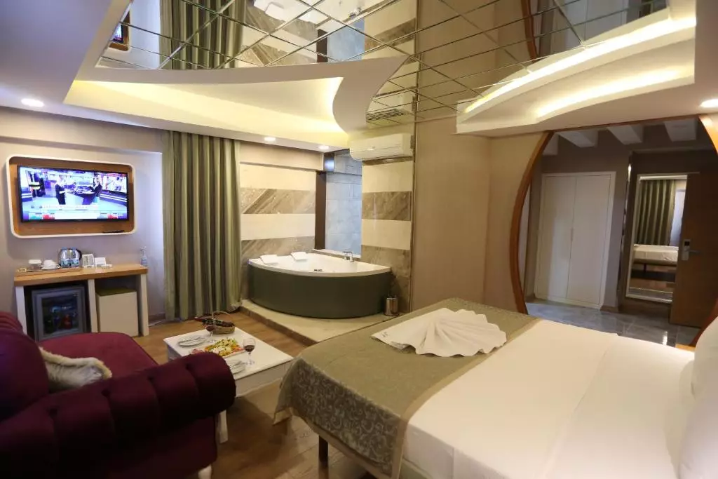 هتل لایف کرنر