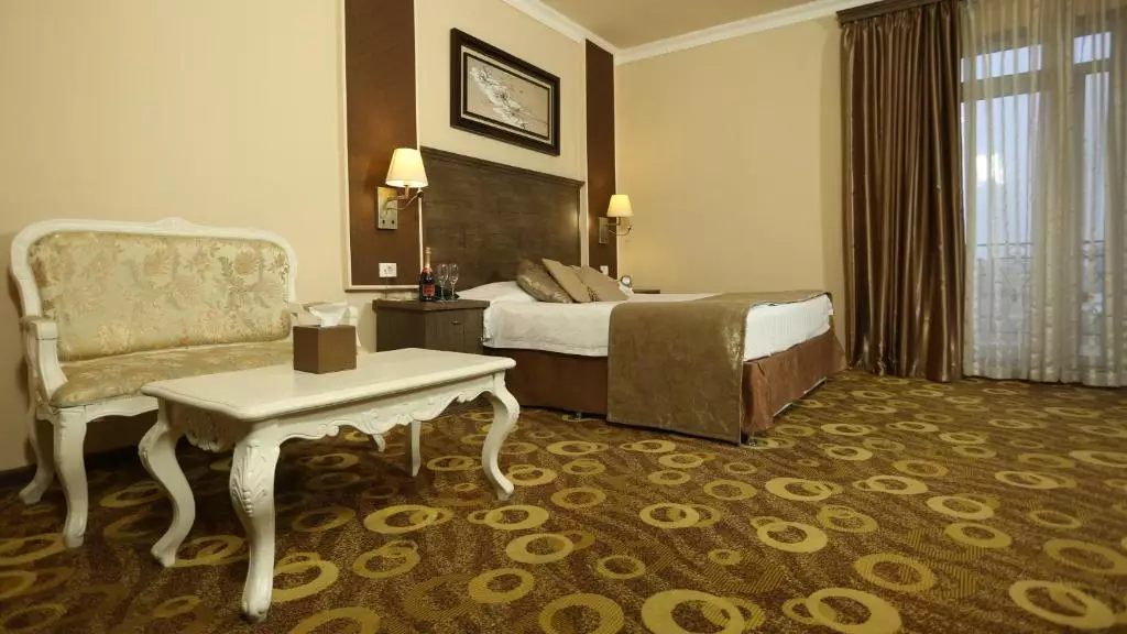 هتل ایمپریال پالاس