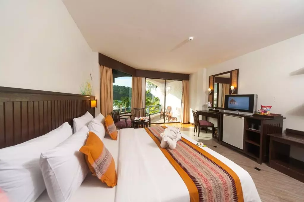 هتل فی فی آیلند کابانا