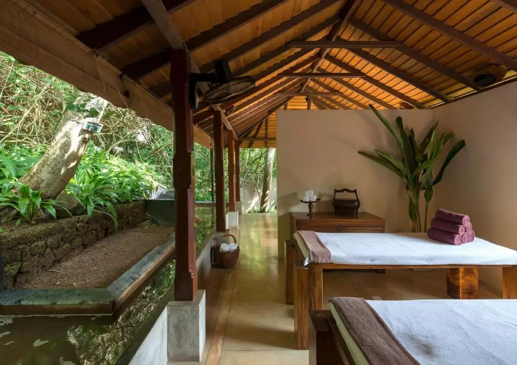 هتل جت وینگز سامان ویلا