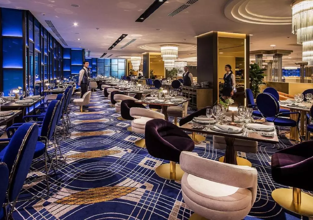 هتل آپارتمان ایفوریا