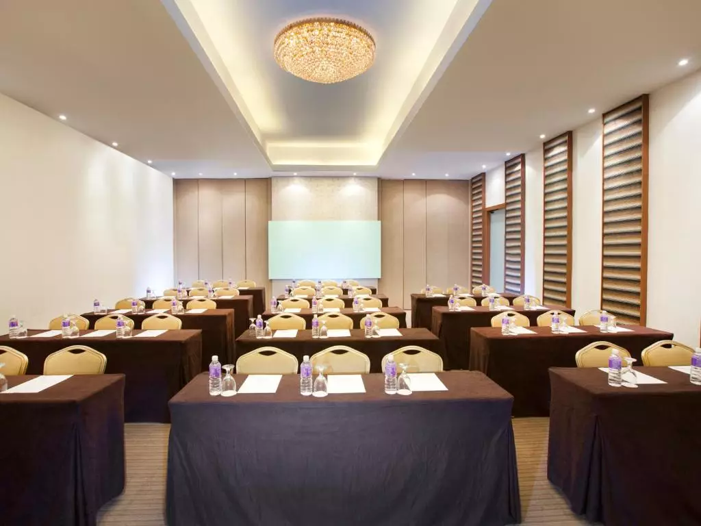 هتل سیلکا می تاور