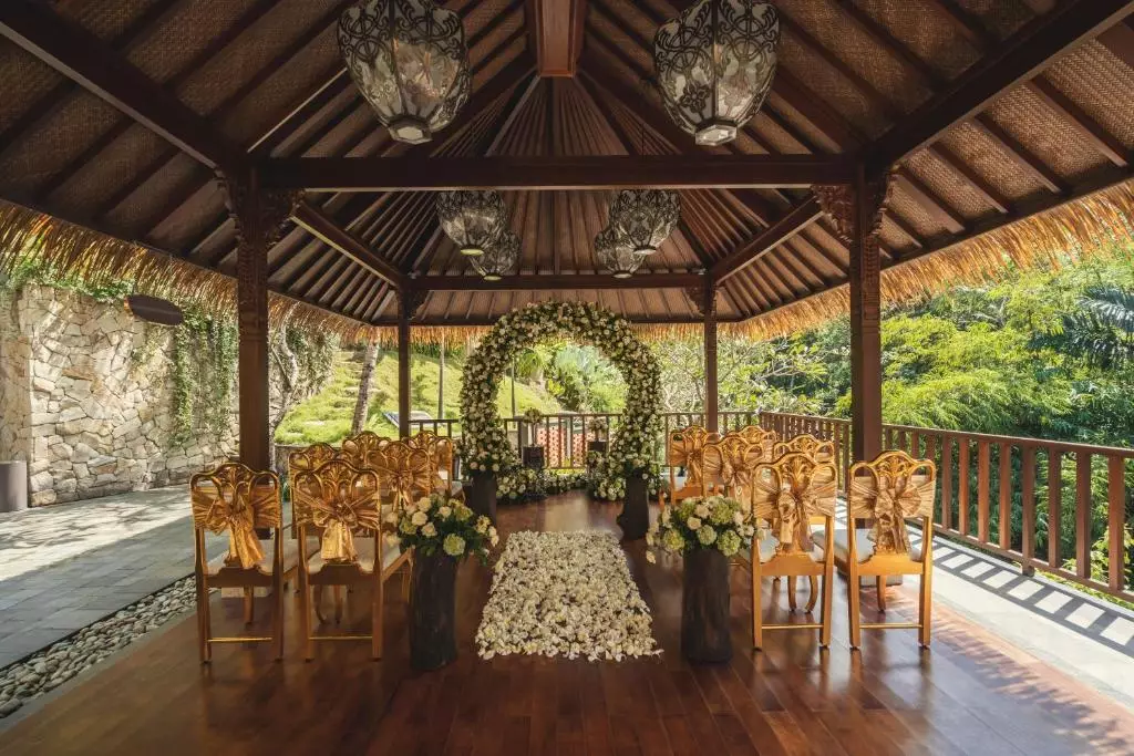 سرس اسپرینگ ریزورت