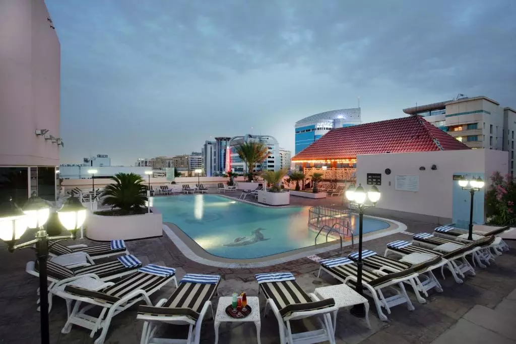 هتل کارلتون پالاس