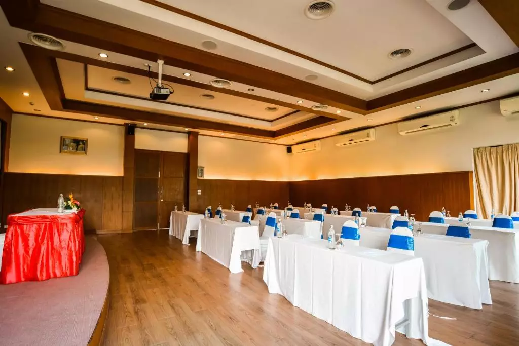 رامادا بای ویندهام انانگ