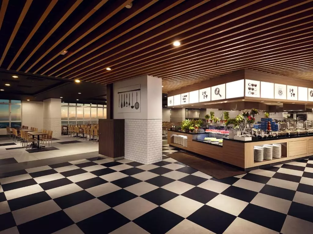 هتل فرست ورد