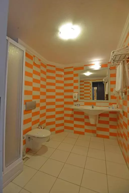 یلکن ماندالینجی اسپا اند ولنس