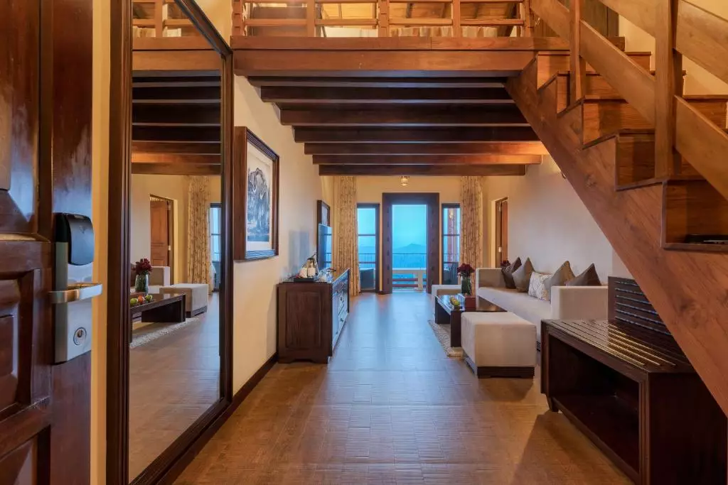 هتل آمایا هیلز