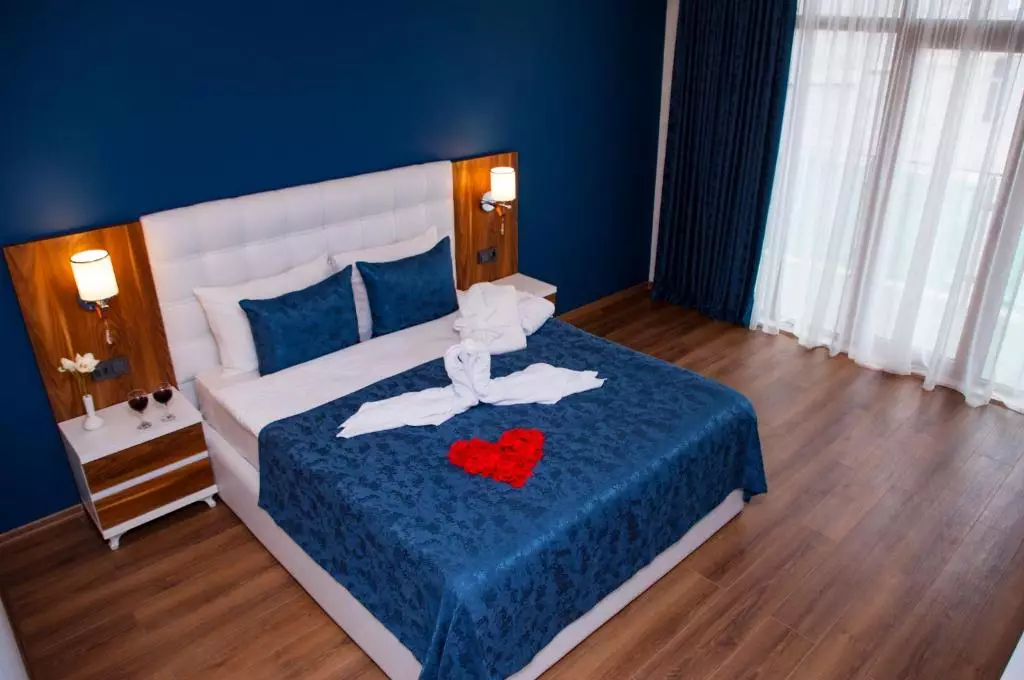 هتل آکوا و آپارتمان باتومی