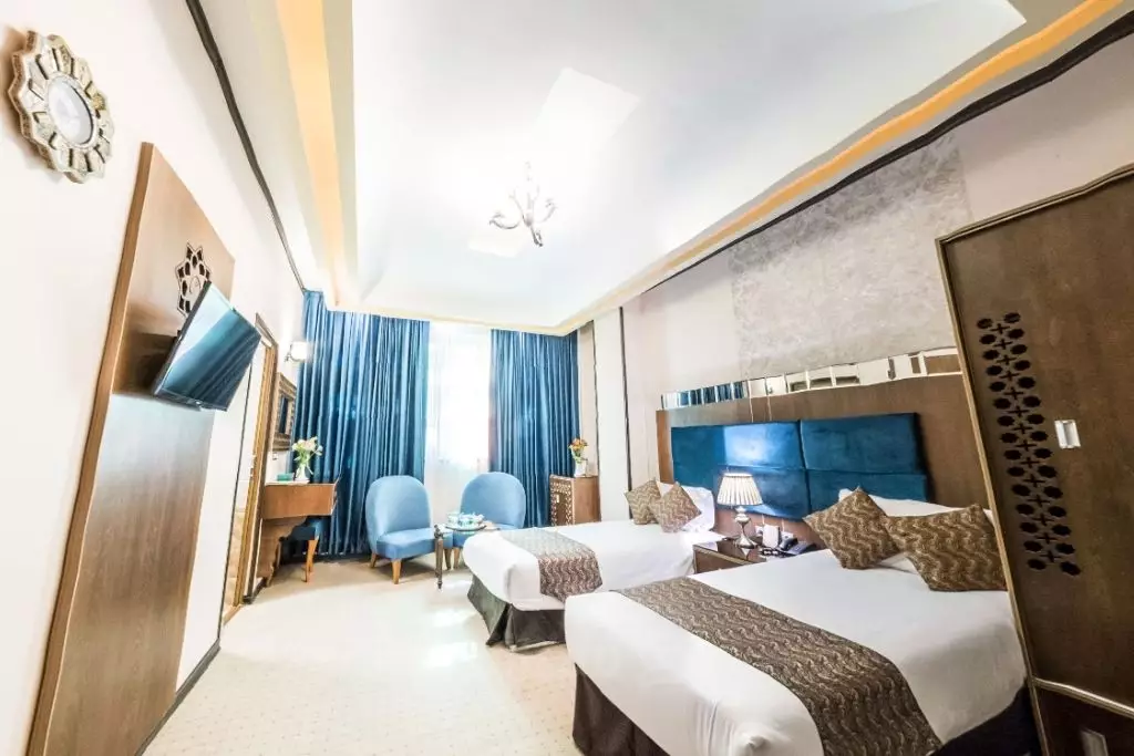 هتل کریم خان