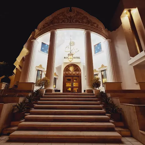 هتل رویان قائم