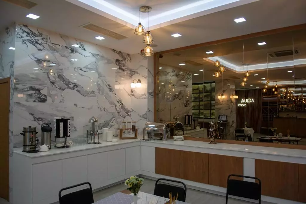 هتل آکوا و آپارتمان باتومی