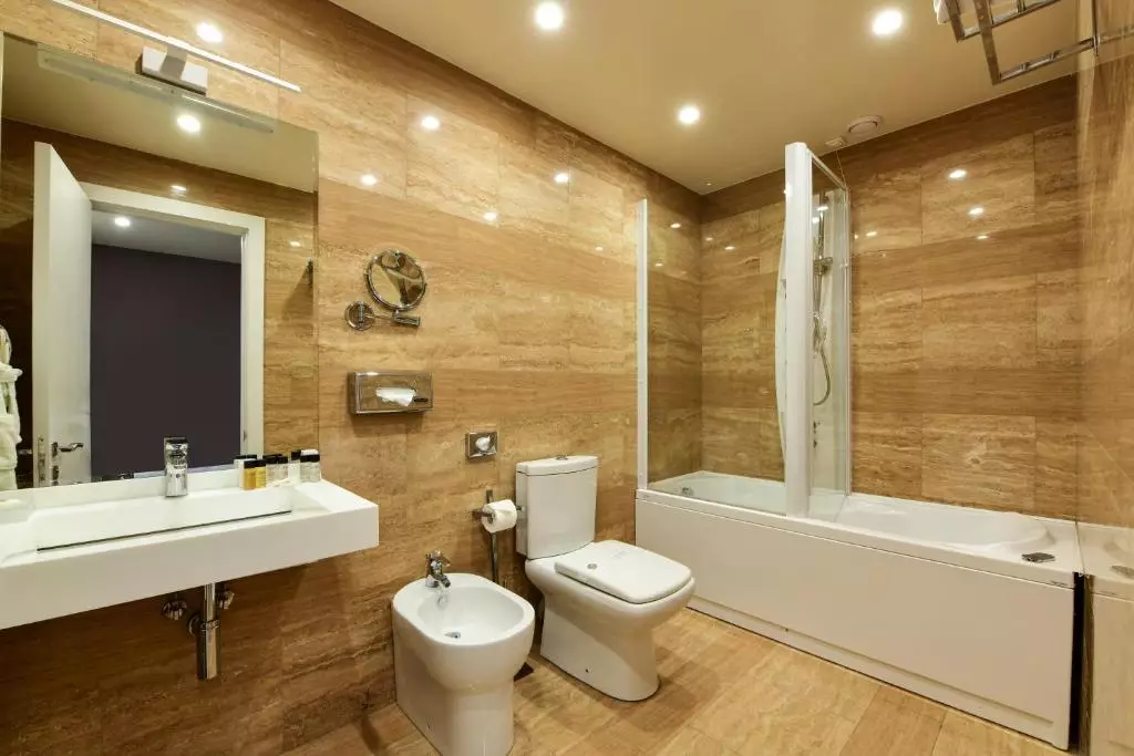 هتل اپرا سوییت