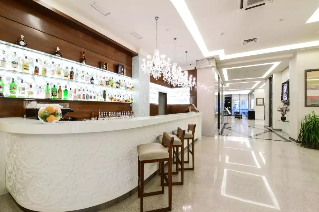 هتل اپرا سوییت