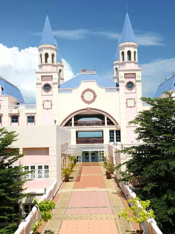 هتل بلا ویستا واترفرانت