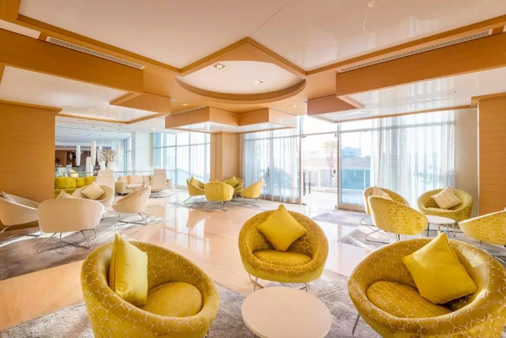 هتل هالیدی این السیب