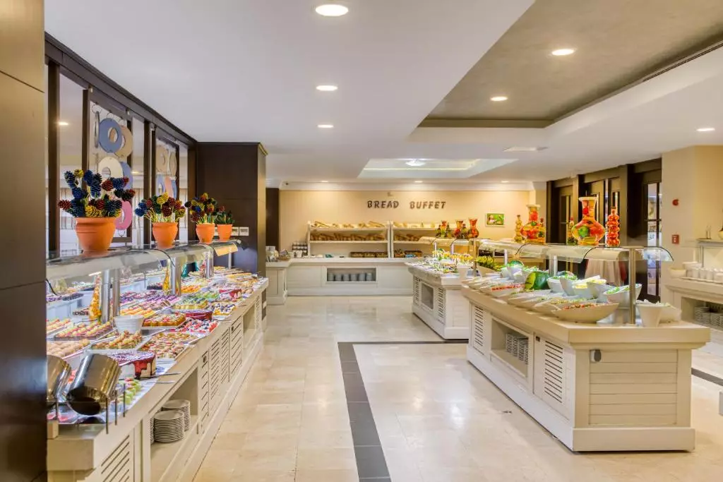 هتل سی لایف بوکت ریزورت اند بیچ