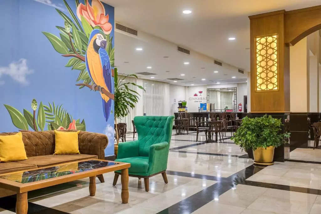 هتل سی لایف بوکت ریزورت اند بیچ