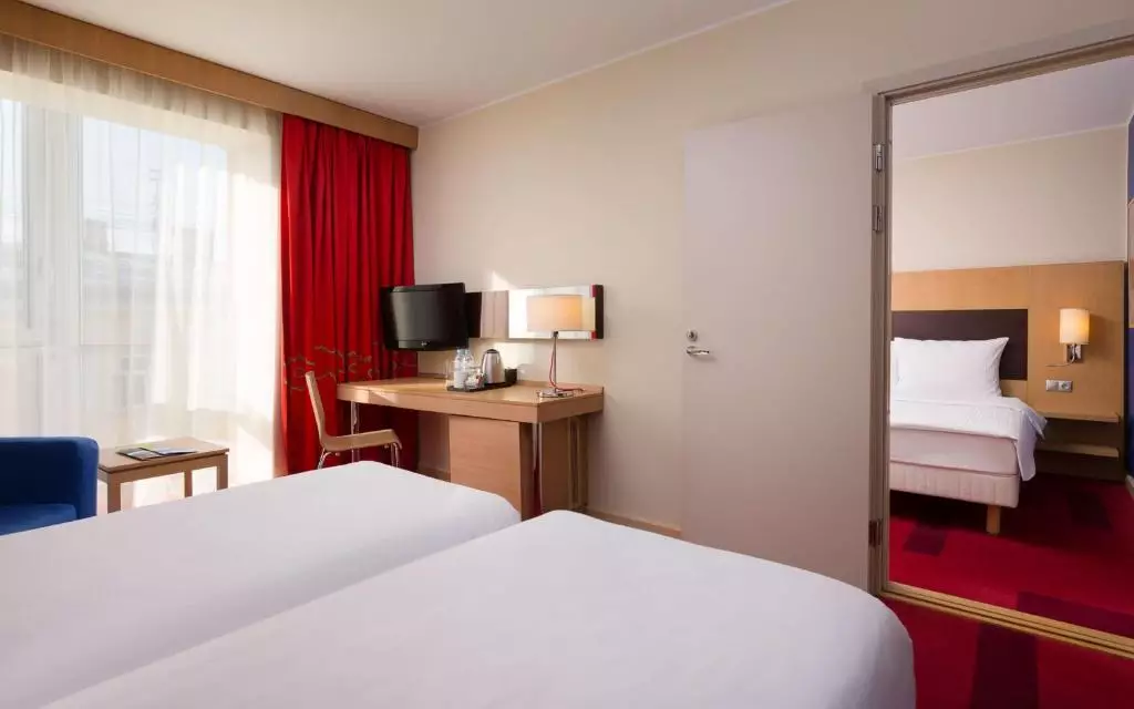 پارک این بای رادیسون نوسکی