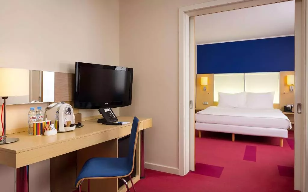 پارک این بای رادیسون پولکووسکایا و مرکز کنفرانس سن پترزبورگ پارک این بای رادیسون پولکووسکایا و مرکز کنفرانس سن پترزبورگ