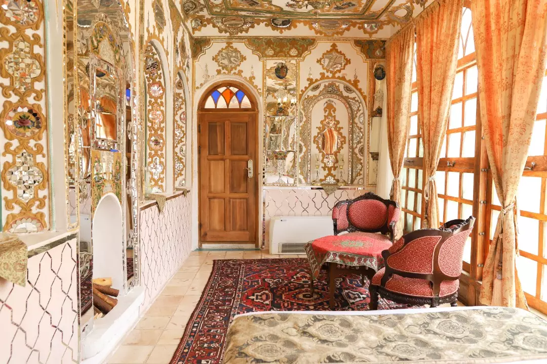 هتل قصر منشی