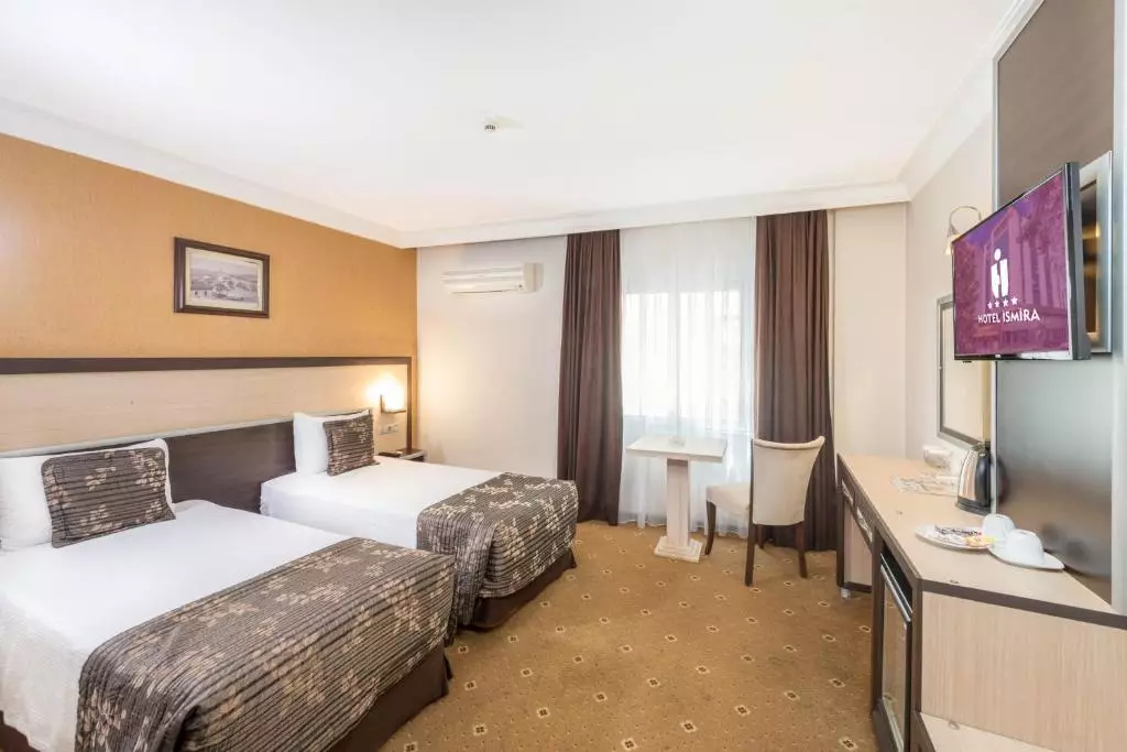 هتل ایسمیرا