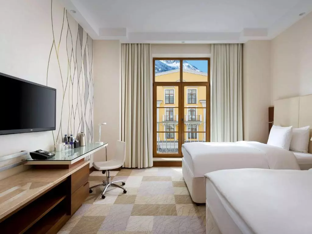 نووتل کانگرس کراسنایا پولیانا