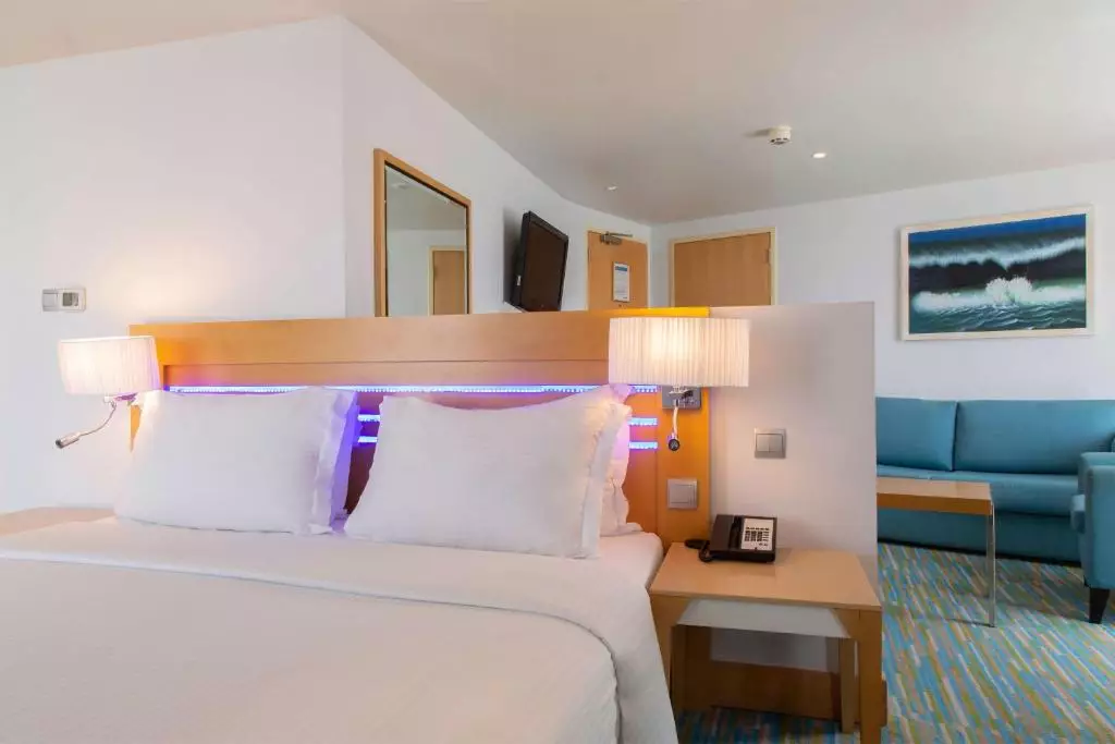 هتل رادیسون بلو مسقط