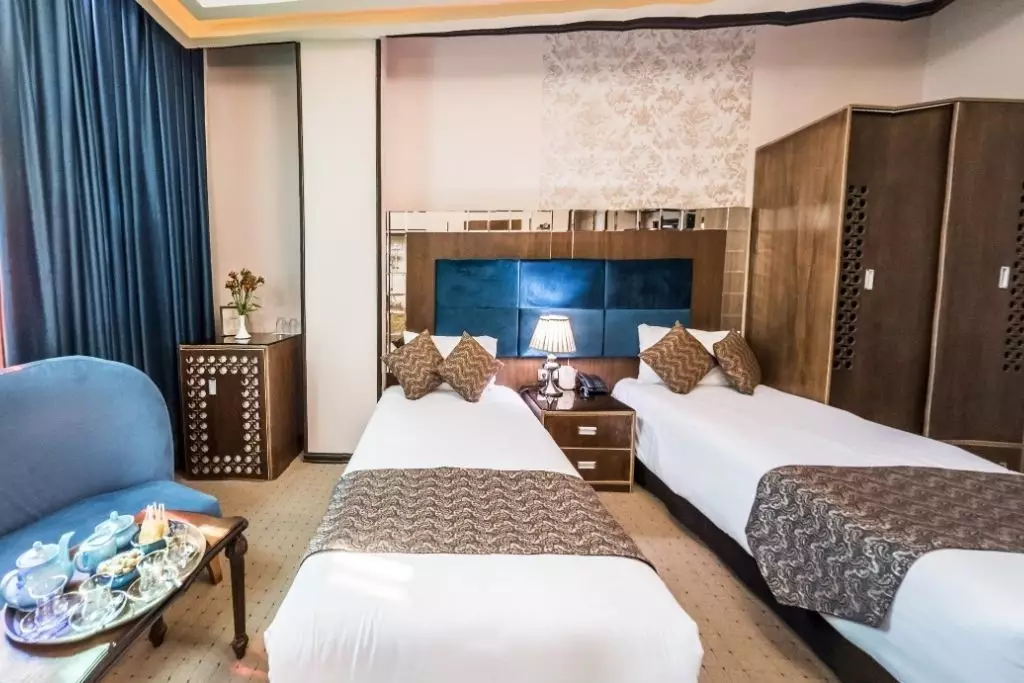 هتل کریم خان