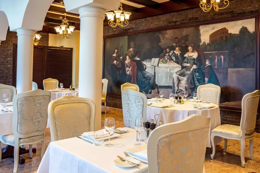 هتل رادیسون بلو مسقط