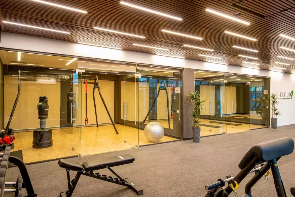 هتل هالی دی این