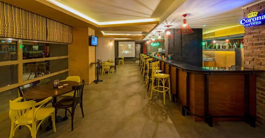 گرند پارک لارا