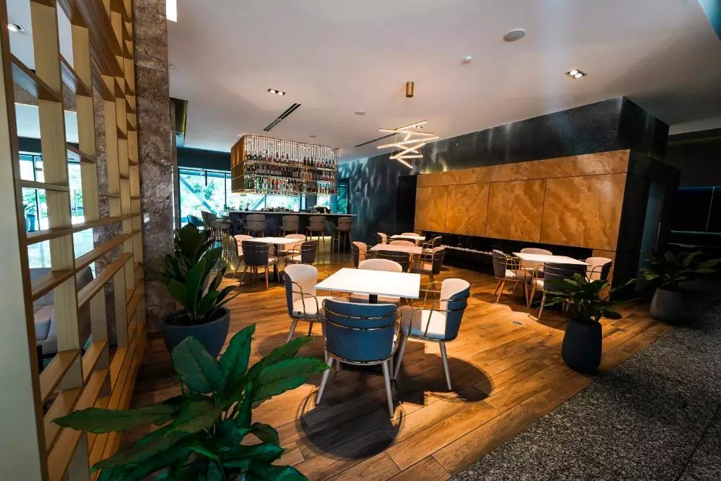 هتل مسیر53 ایروان