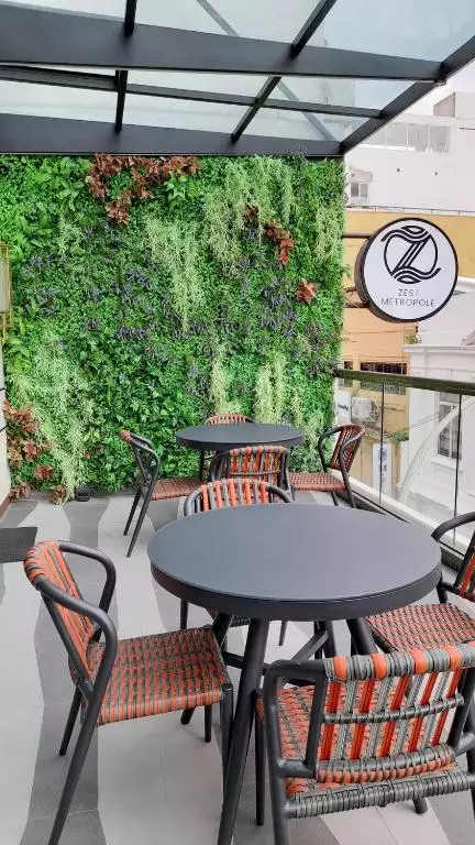 هتل زست متروپل