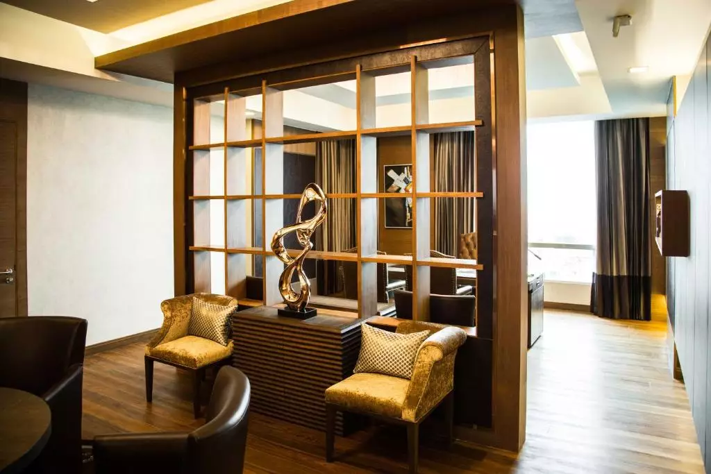 هتل گرند فوروینگ