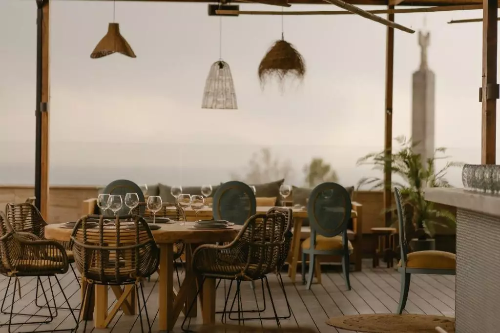 هتل رادیسون بی ال یو