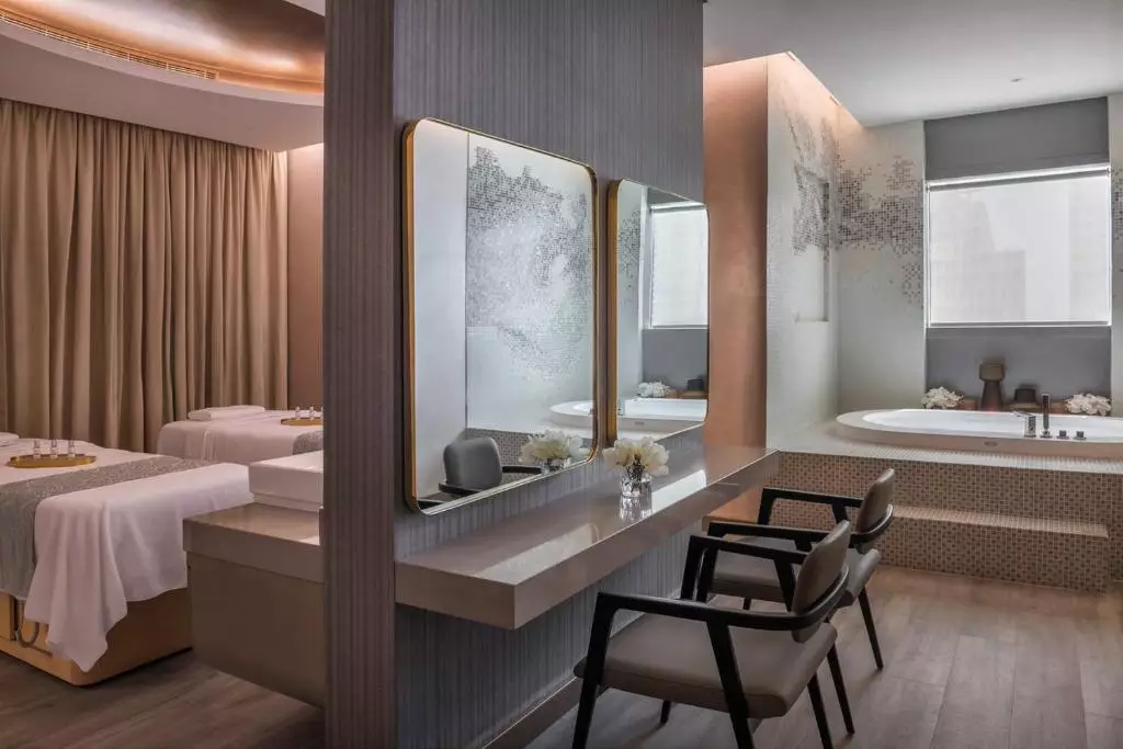 هتل پارامونت میدتاون دبی