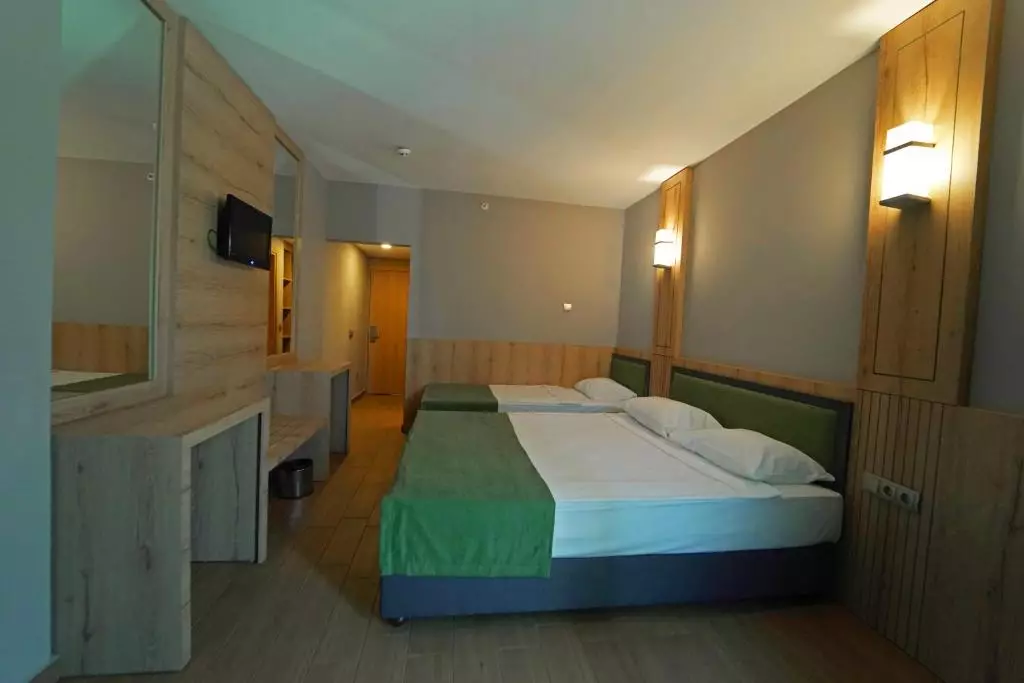 هدف کلوپاترا گولدن سان