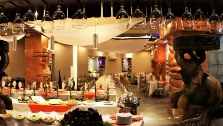 هتل بین المللی پارس