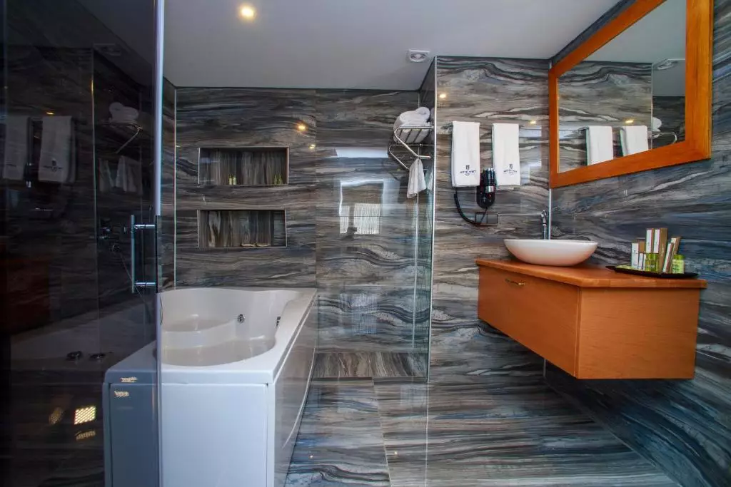 هتل میت پورت