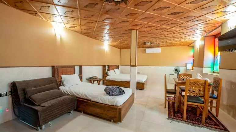 هتل سنتی نیایش