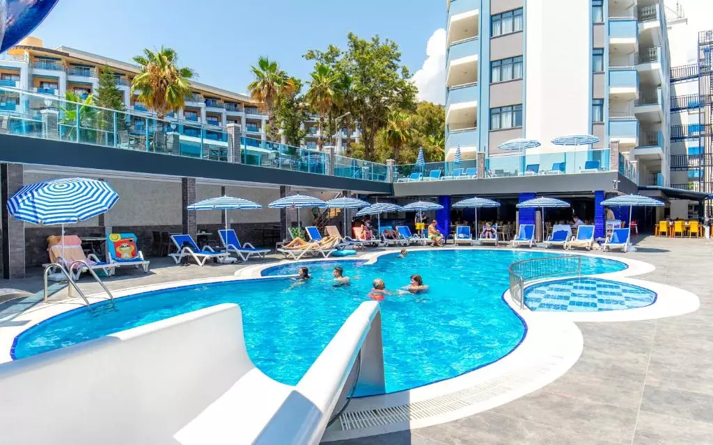 هتل ریلکس ببیچ