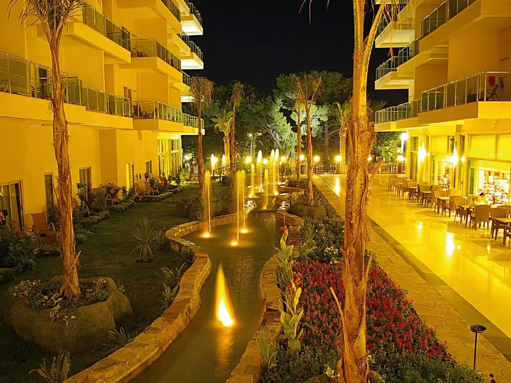 گرند رینگ هتل