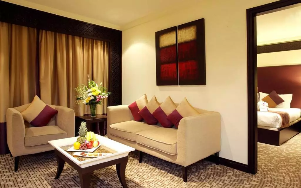 هتل کارلتون تاور