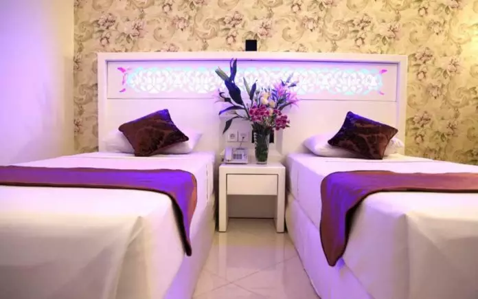 هتل ایران زمین