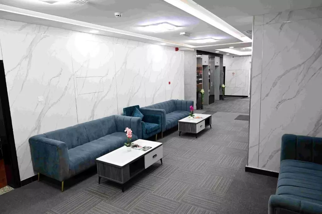 هتل لی پارادایس پالاس