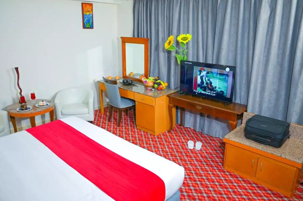 هتل لی پارادایس پالاس