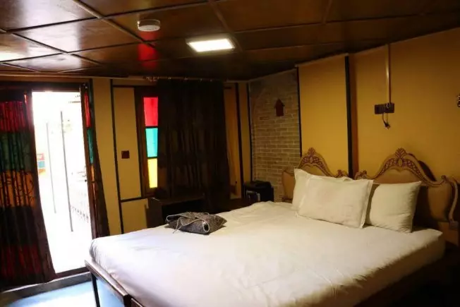 هتل سنتی نیایش